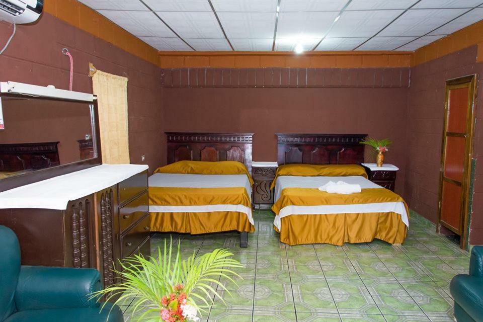 Hotel Leones Marinos San Miguel Kültér fotó